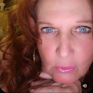 Meet your Posher, Evonne